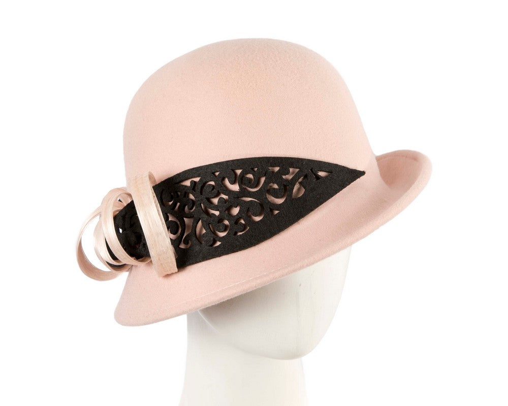 Felt beige & black cloche hat by Fillies Collection-0